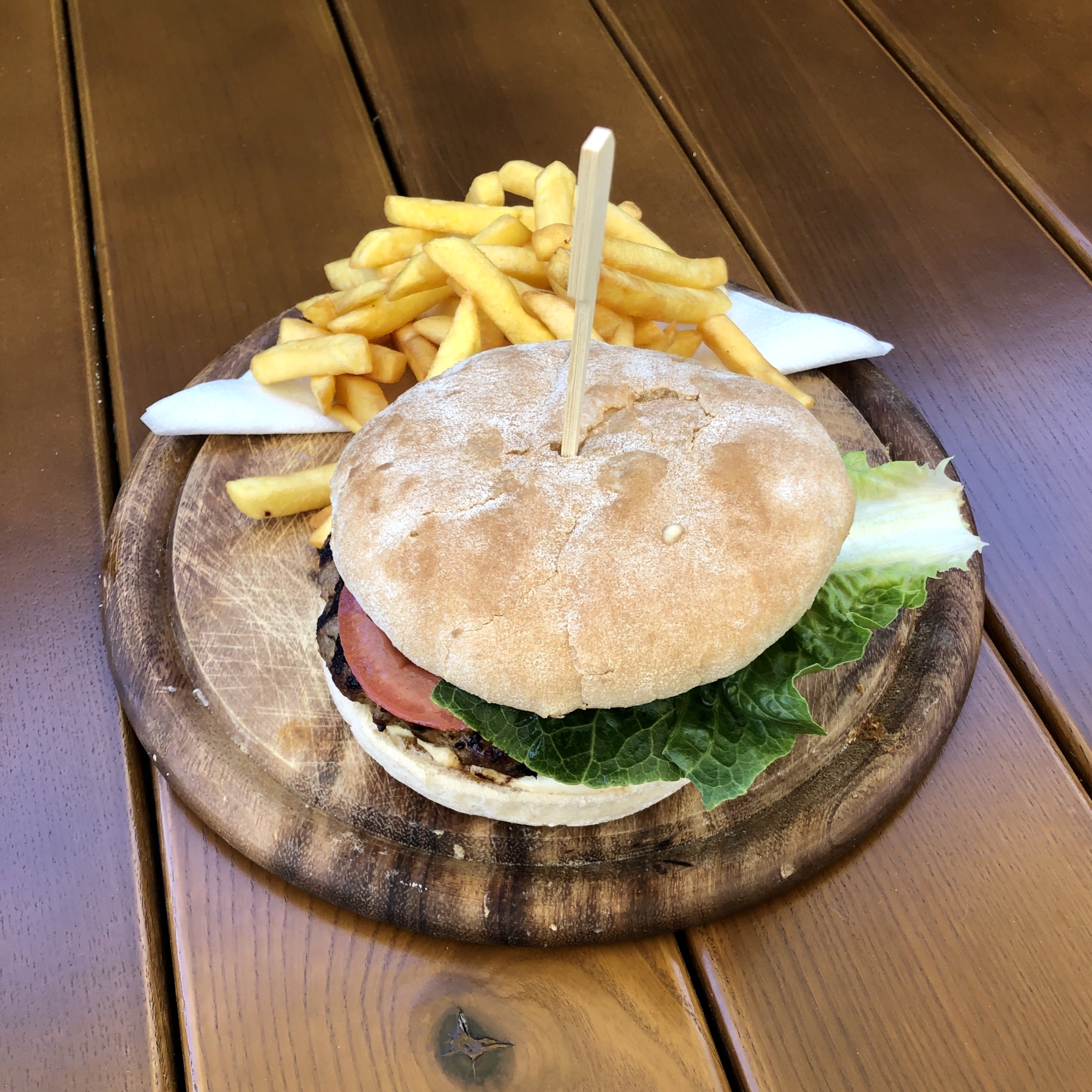 Grieche-Wedel-Taverna-Plaka-Bifteki Burger